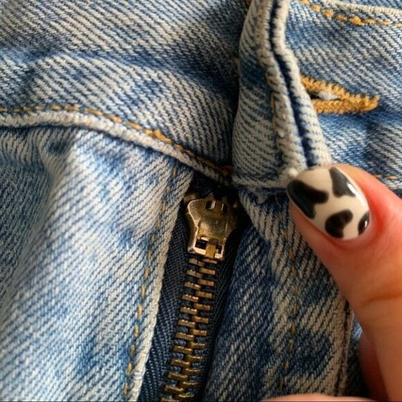 Vintage Bugle Boy Light Wash Straight Leg Jeans - Picture 12 of 13